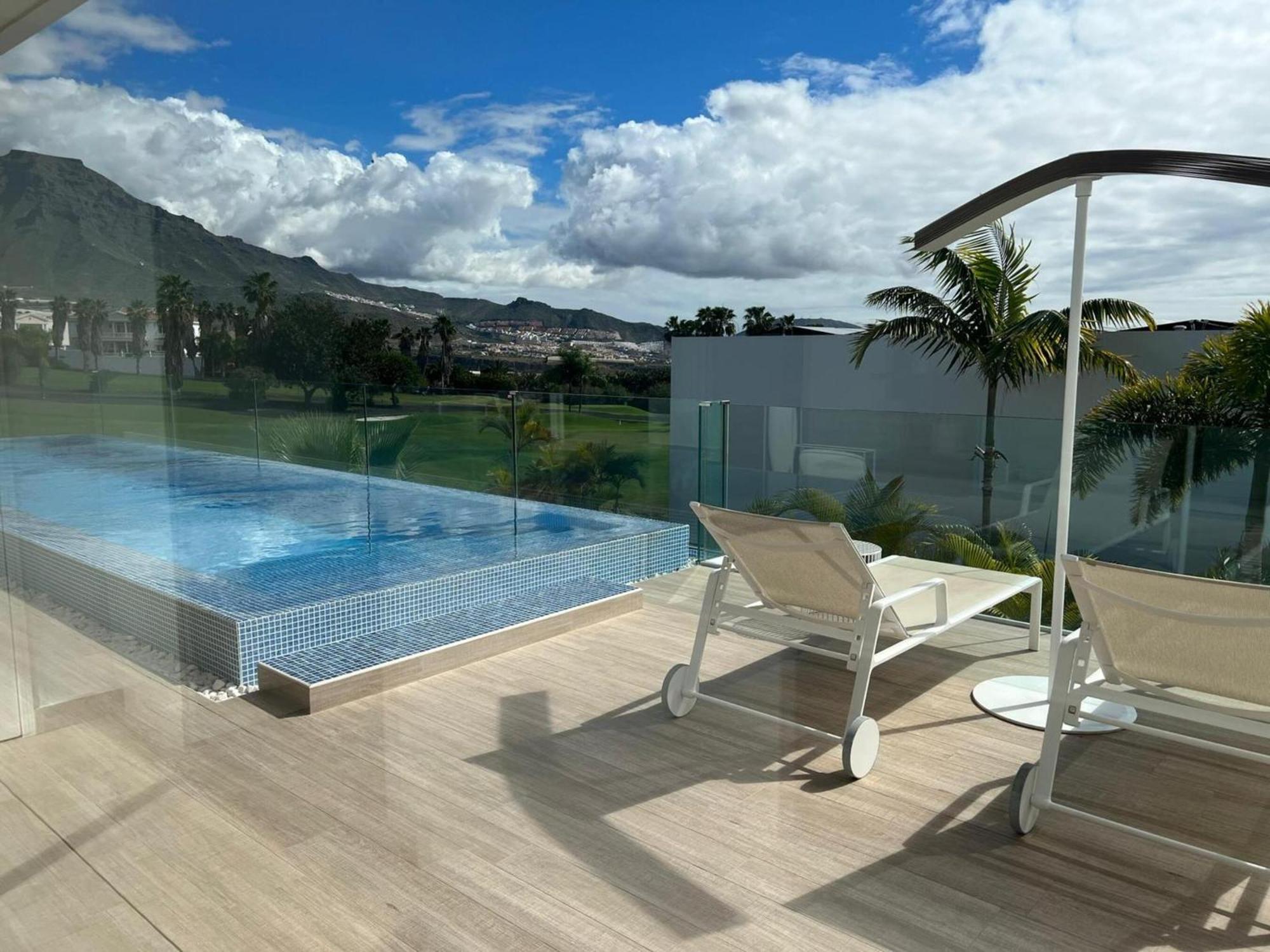 Luxury Villa Rebeka - Heated Pool And Jacuzzi Costa Adeje  Εξωτερικό φωτογραφία